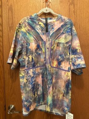 Lululemon Men’s Altered Nature hiking shirt  NWT